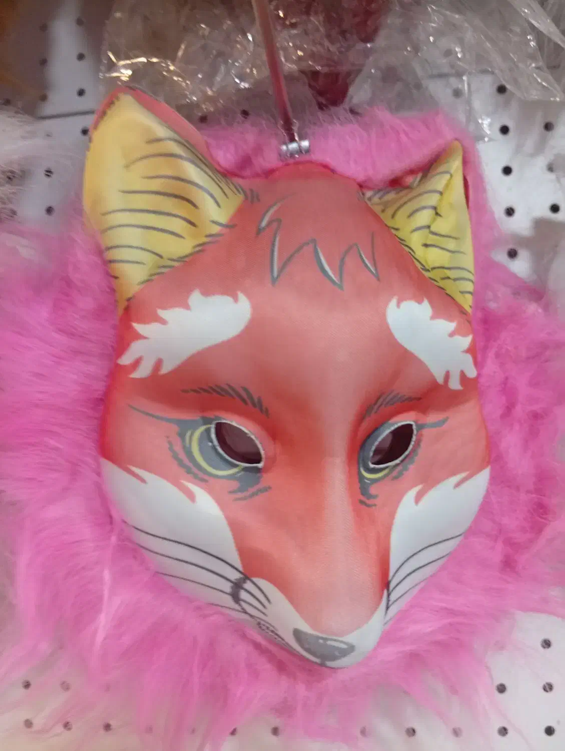 نقاب روباه در اصفهان|اسباب‌‌بازی|اصفهان, جلفا|دیوار