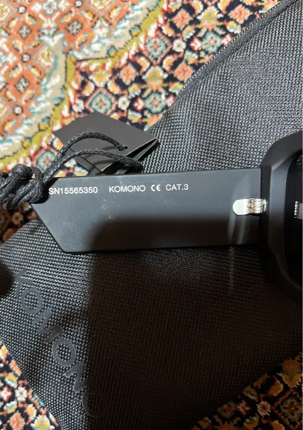 عینک کومونوkomono avery carbon|زیورآلات و اکسسوری|تهران, ستارخان|دیوار