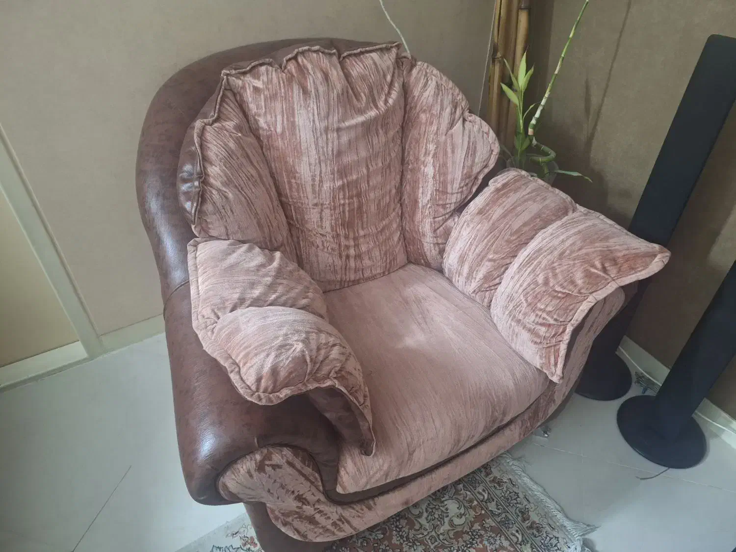 مبل راحتی|مبلمان خانگی و میز عسلی|خرمآباد, |دیوار