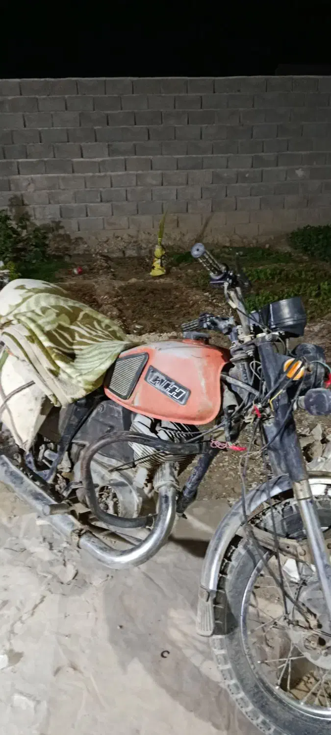 موتور روسی قدیمی|موتورسیکلت|سراوان, |دیوار