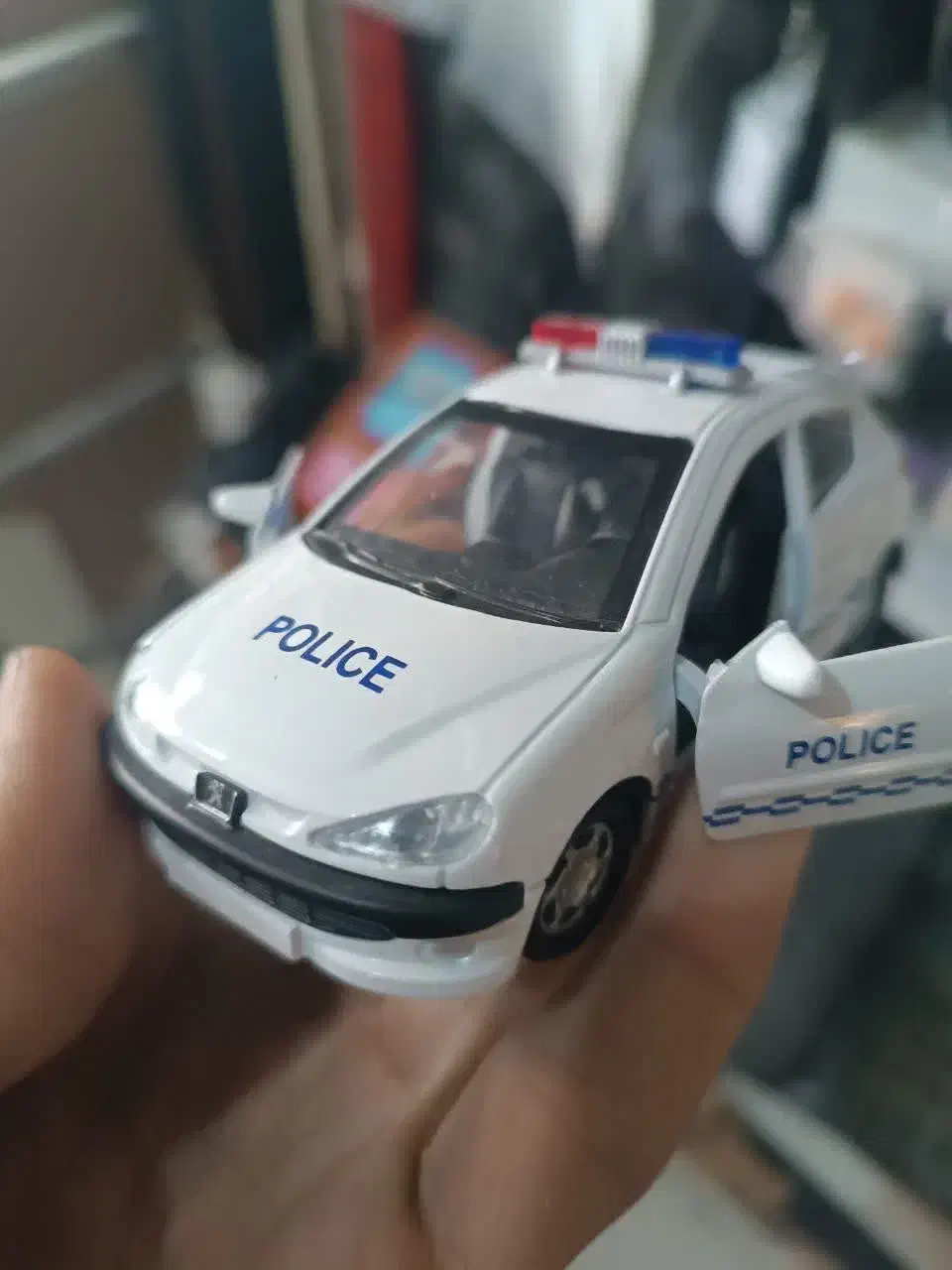 سرکلیدی  فانتزی وماشین های فلزی|اسباب‌‌بازی|شهرضا, |دیوار