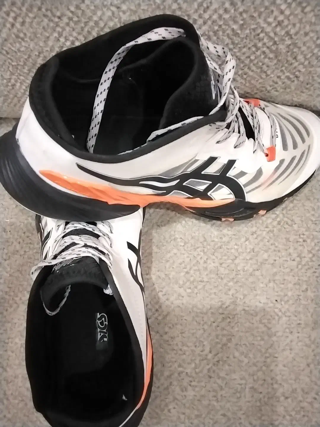 کتونی سالنی اسیکس متارایز|کیف، کفش، کمربند|سمنان, |دیوار