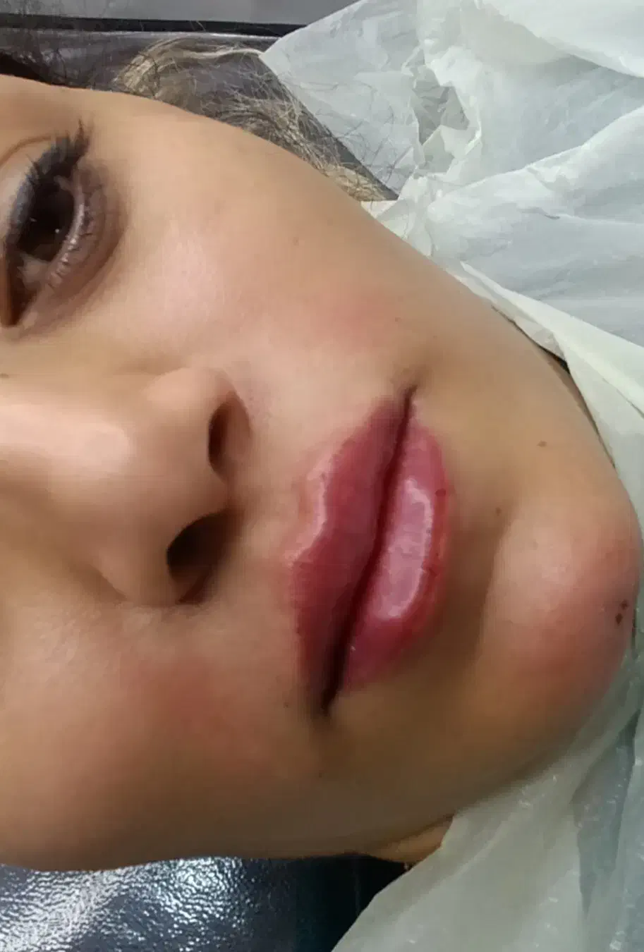 میکروبلیدینگ فیلرو بوتاکس شیدینگ تخفیف یلدایی|خدمات آرایشگری و زیبایی|بیرجند, |دیوار