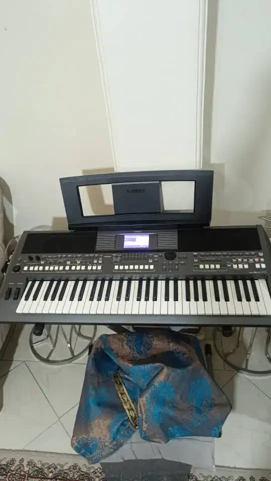 ارگ a1000 اکبند|پیانو، کیبورد، آکاردئون|لامرد, |دیوار