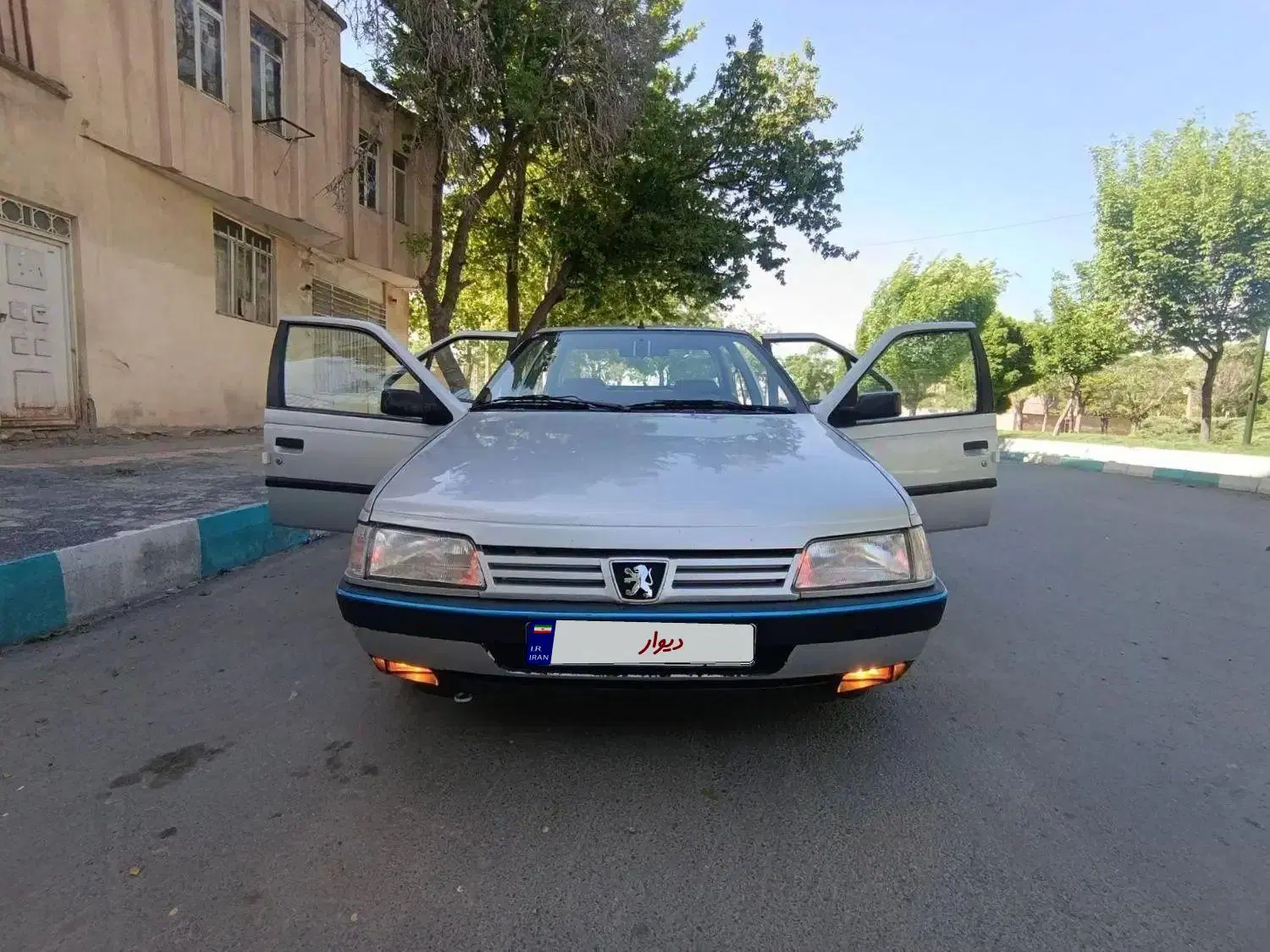 پژو ۴۰۵|خودرو سواری و وانت|همدان, |دیوار