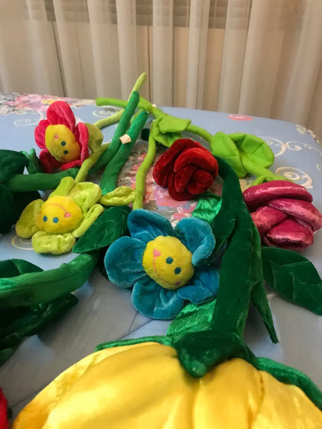 گل های پارچه ای|گل مصنوعی|زنجان, |دیوار