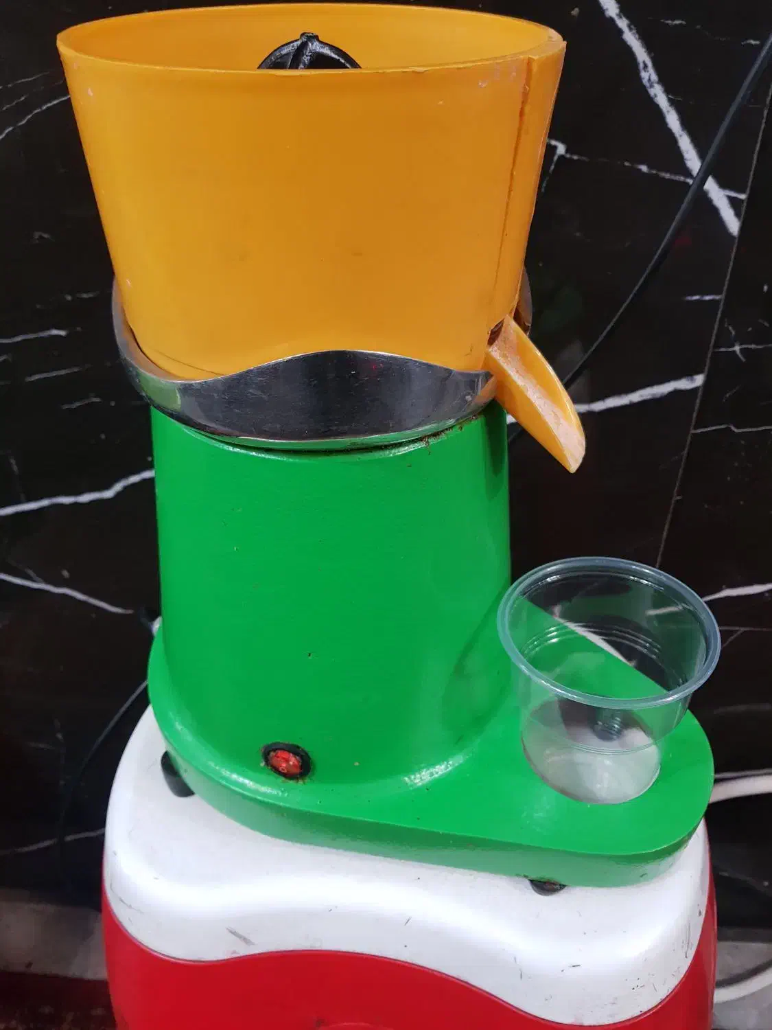 اب پرتقال گیری . اب انار . اب مرکبات گیری|آبمیوهگیر و آبمرکباتگیر|کاشان, ولیعصر|دیوار