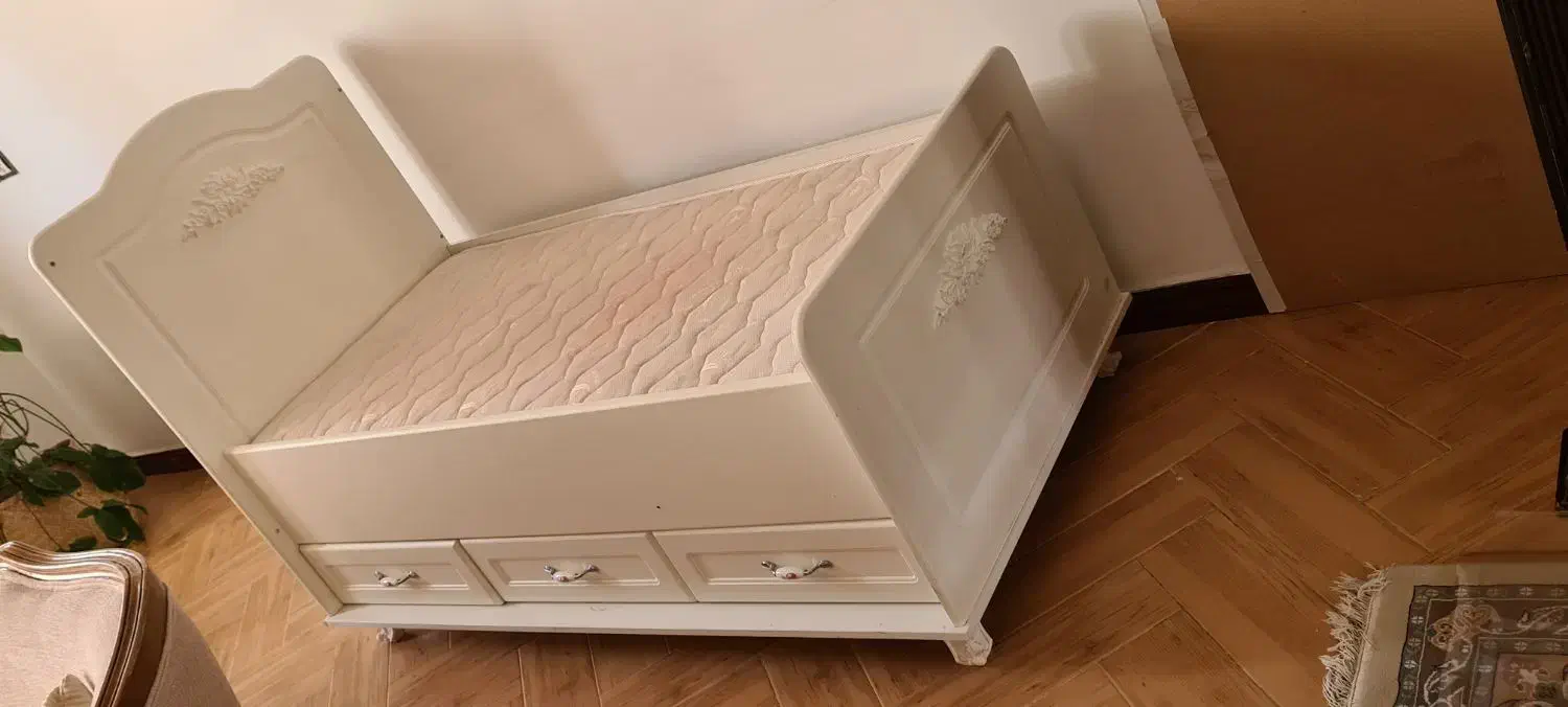 تخت نوجوان جنس ترک همراه با تشک خوشخواب|تخت و سرویس خواب|کرمان, |دیوار