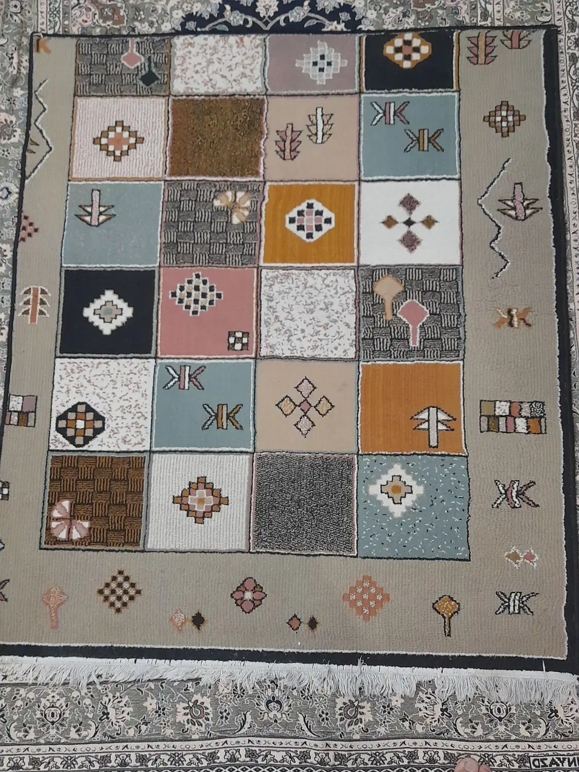 قالیچه|فرش|تهران, امیر بهادر|دیوار