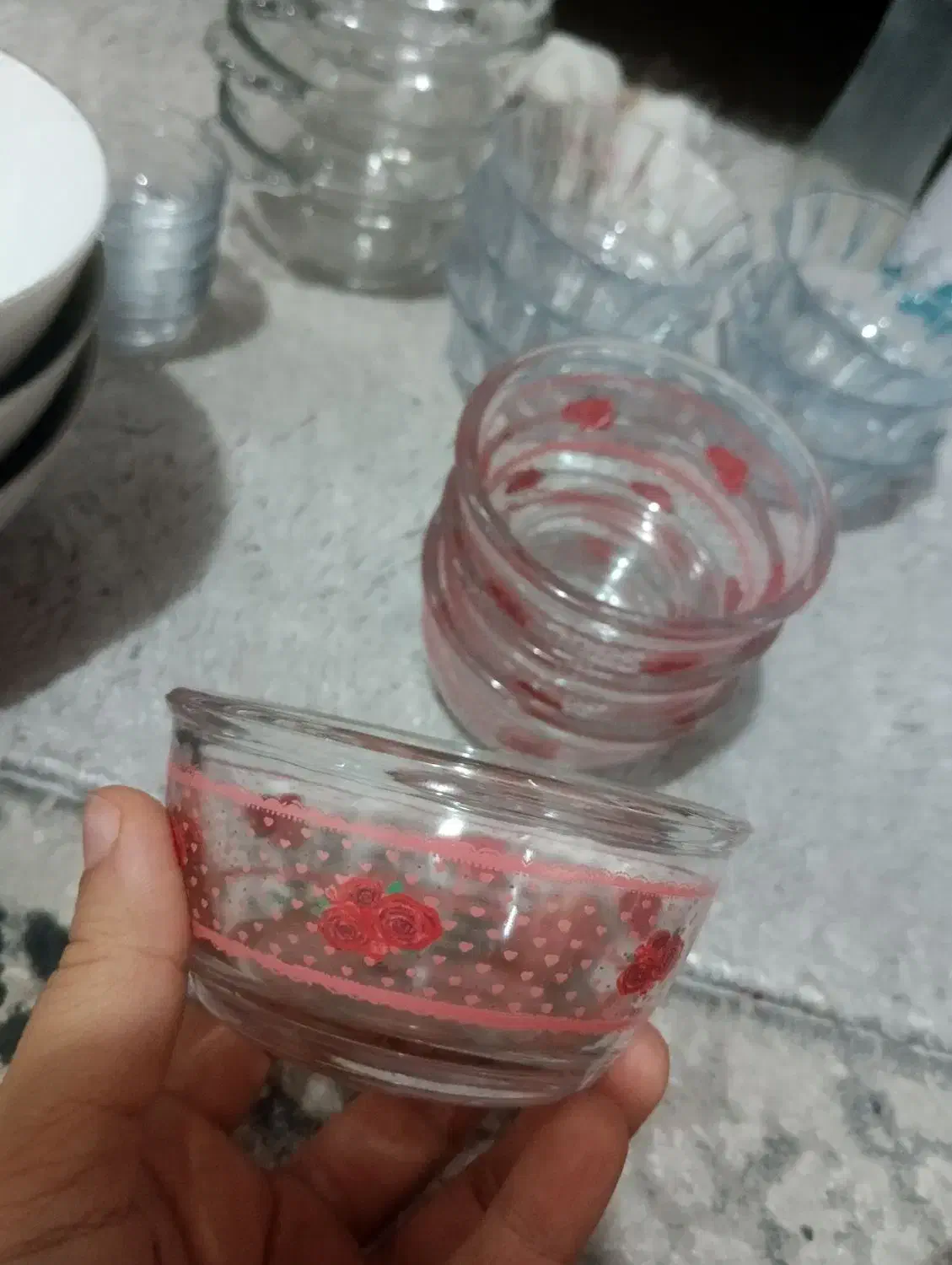 مقداری بلور|ظروف سرو و پذیرایی|بروجرد, |دیوار