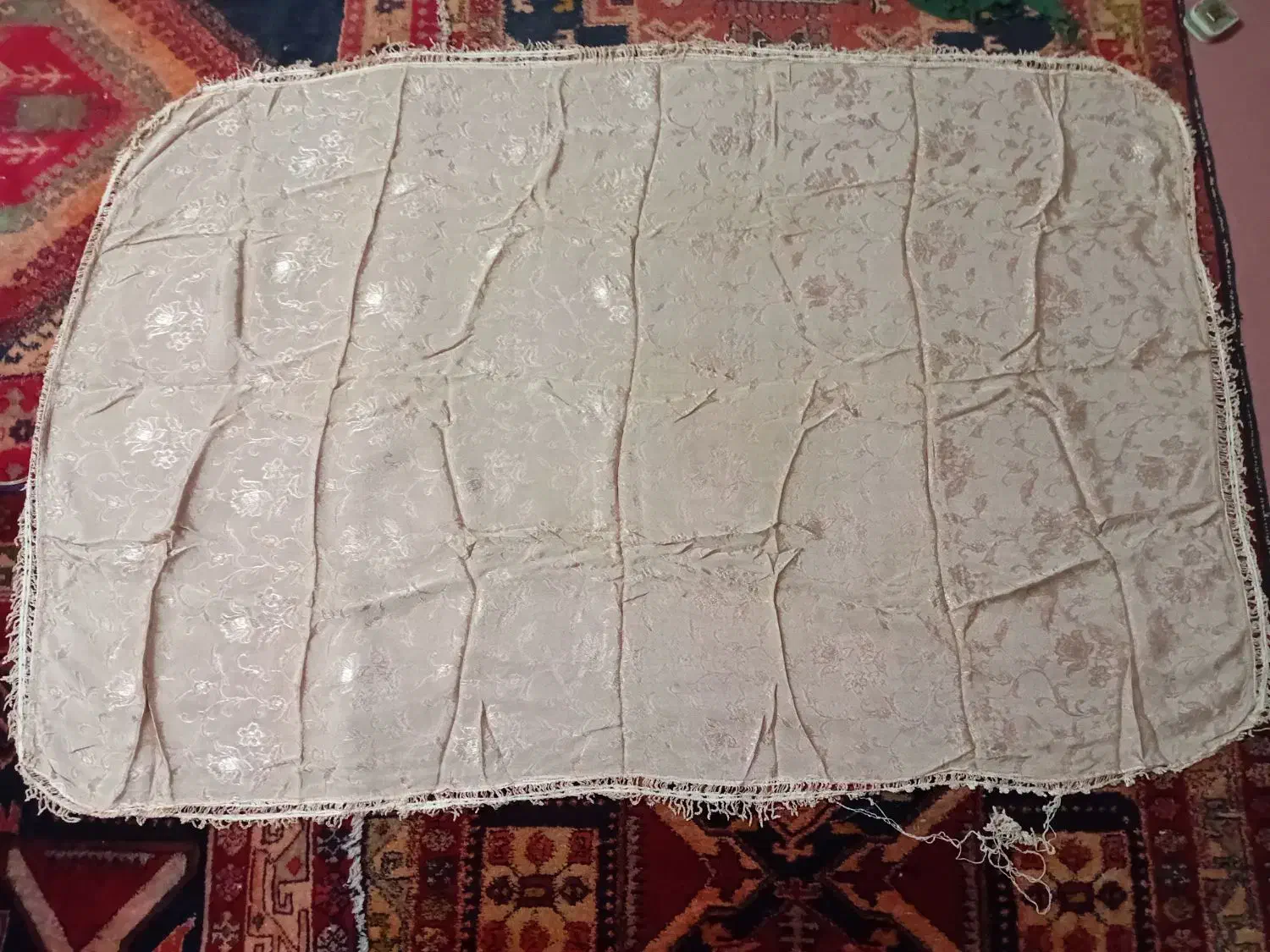 یک عدد شال قدیمی ۸۰ یا ۱۰۰ ساله خارال|لباس|اردبیل, |دیوار