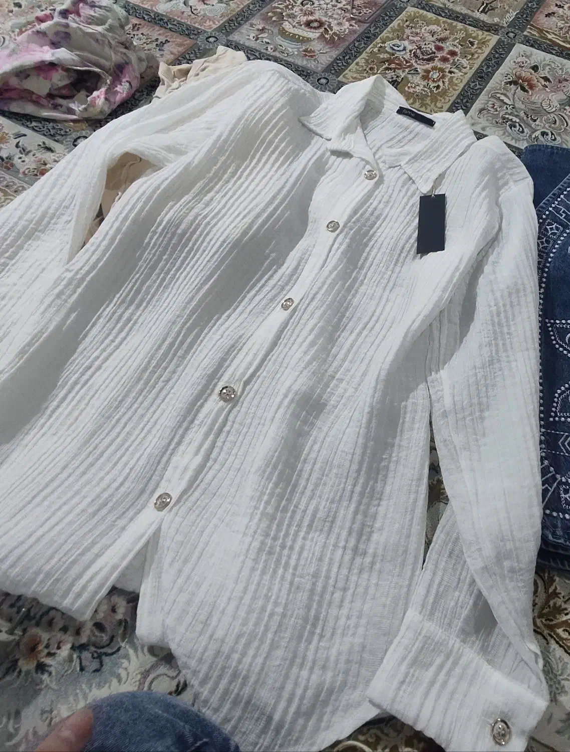 شومیز|لباس|بهارستان, |دیوار