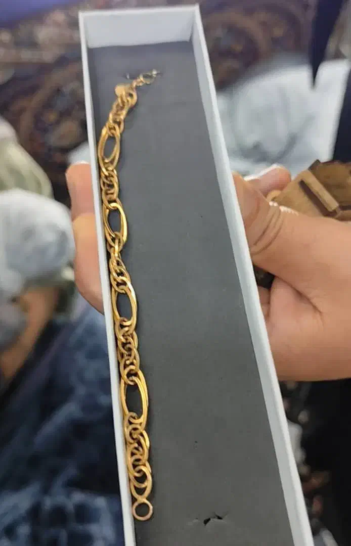 گمشده|جواهرات|قرچک, باقرآباد|دیوار