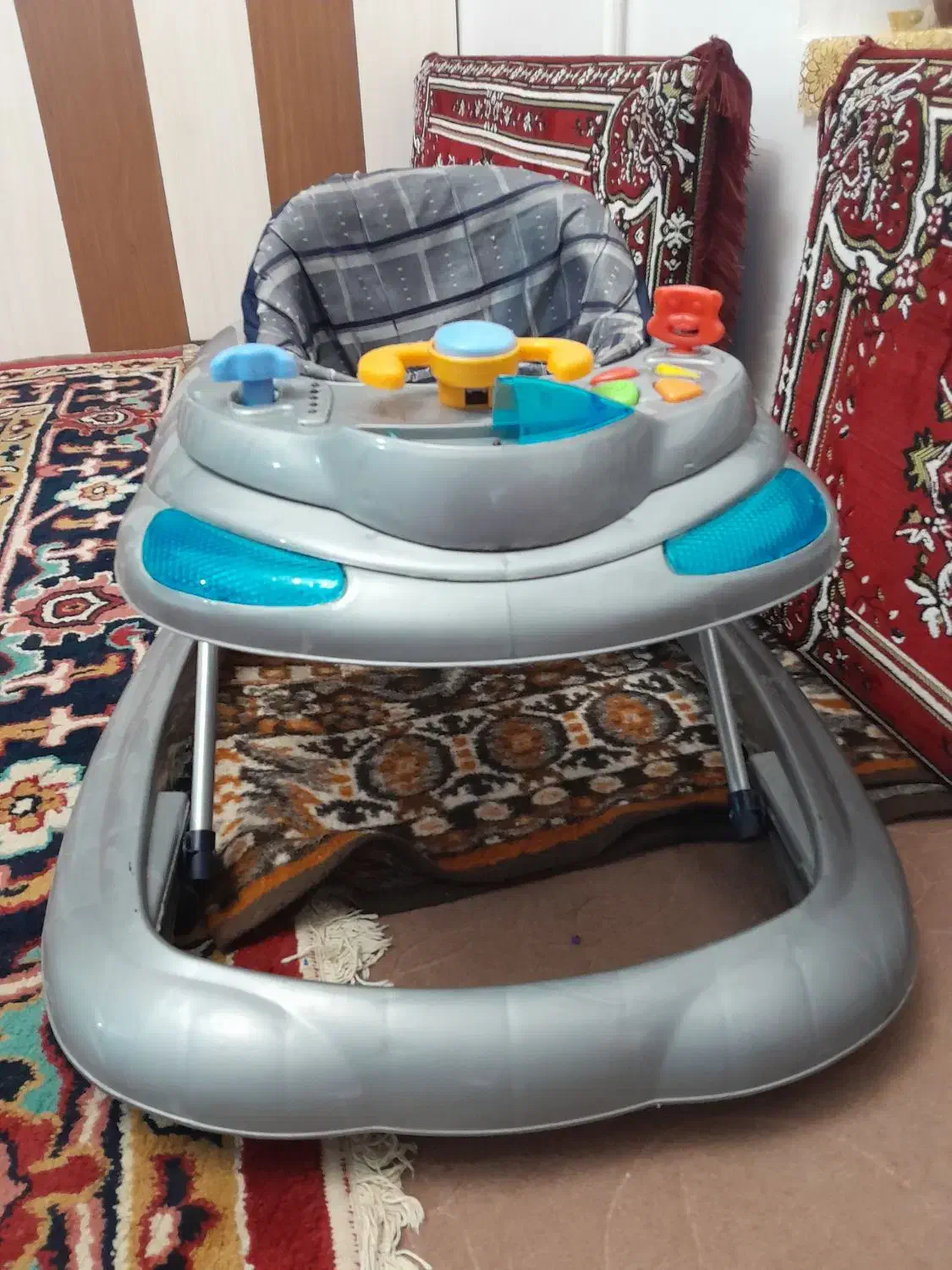 روروئک|کالسکه و لوازم جانبی|تبریز, |دیوار