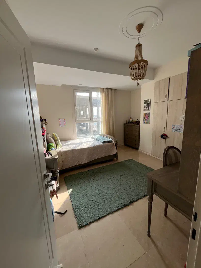 ۲۴۰متر سه خواب*برج باغ برند منطقه*