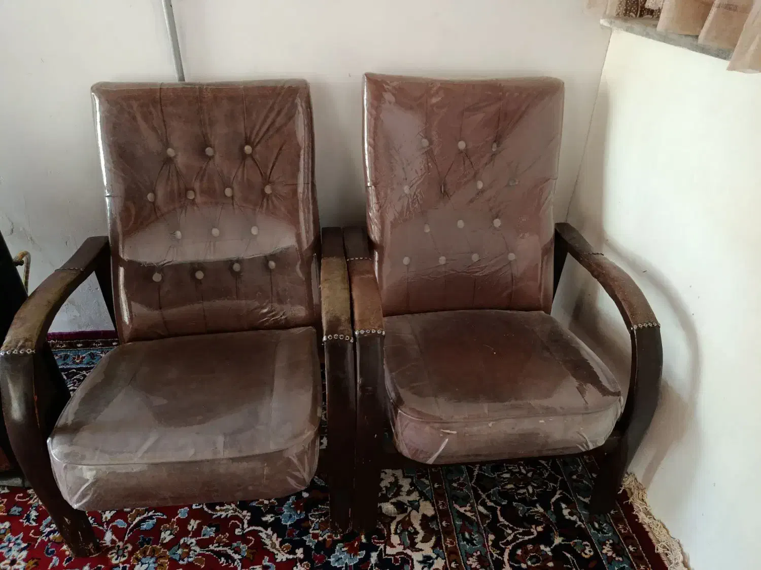 صندلی|صندلی و نیمکت|اسفراین, |دیوار