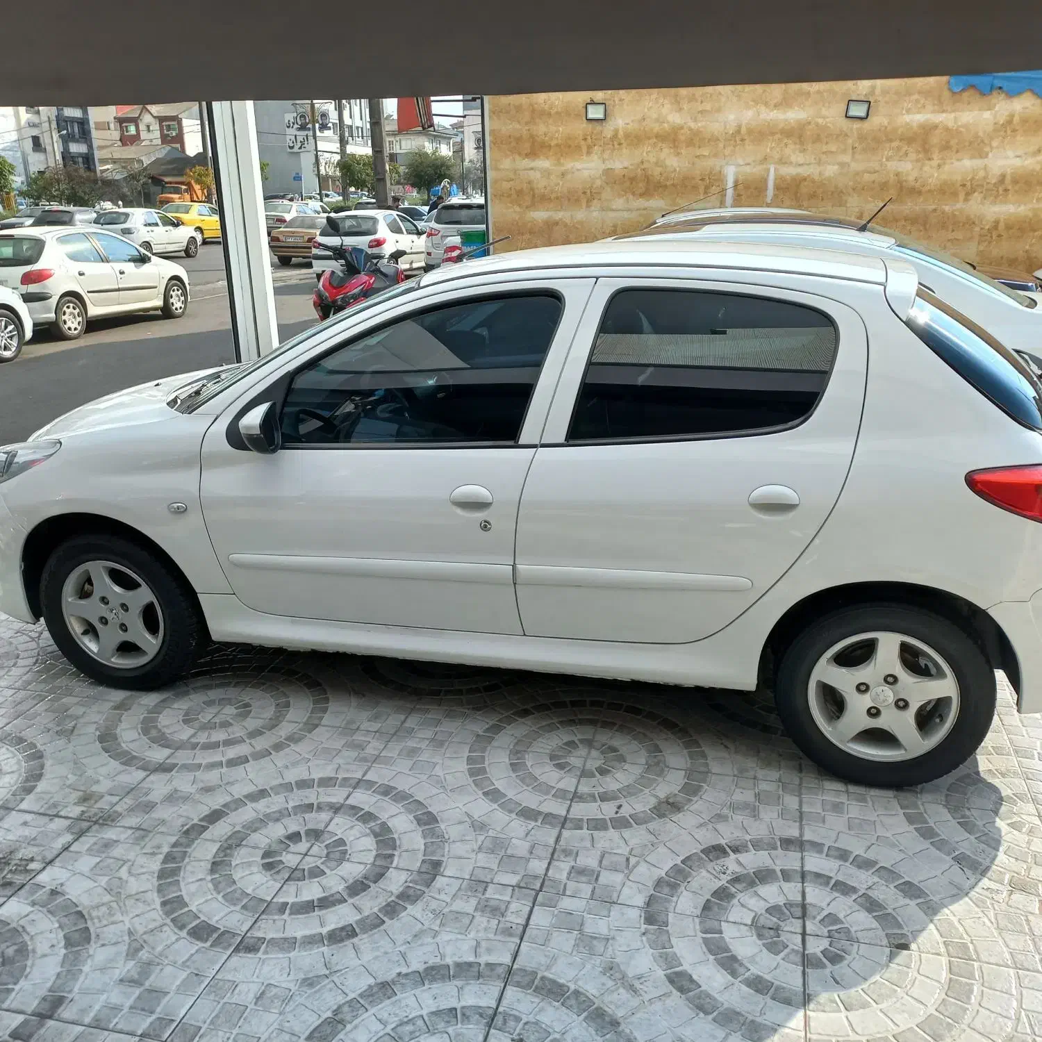 ۲۰۷ مدل ۹۰|خودرو سواری و وانت|رشت, حومه رشت|دیوار