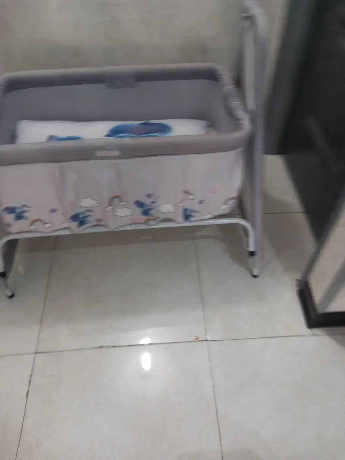 گهواره|اسباب و اثاث بچه|کهریزک, |دیوار