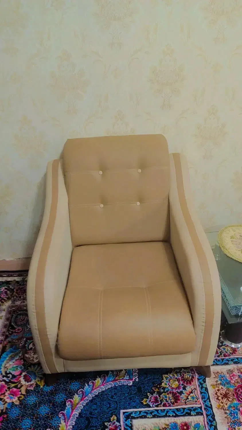 مبل 7 نفره جنس چرم|مبلمان خانگی و میز عسلی|مشگین شهر, |دیوار