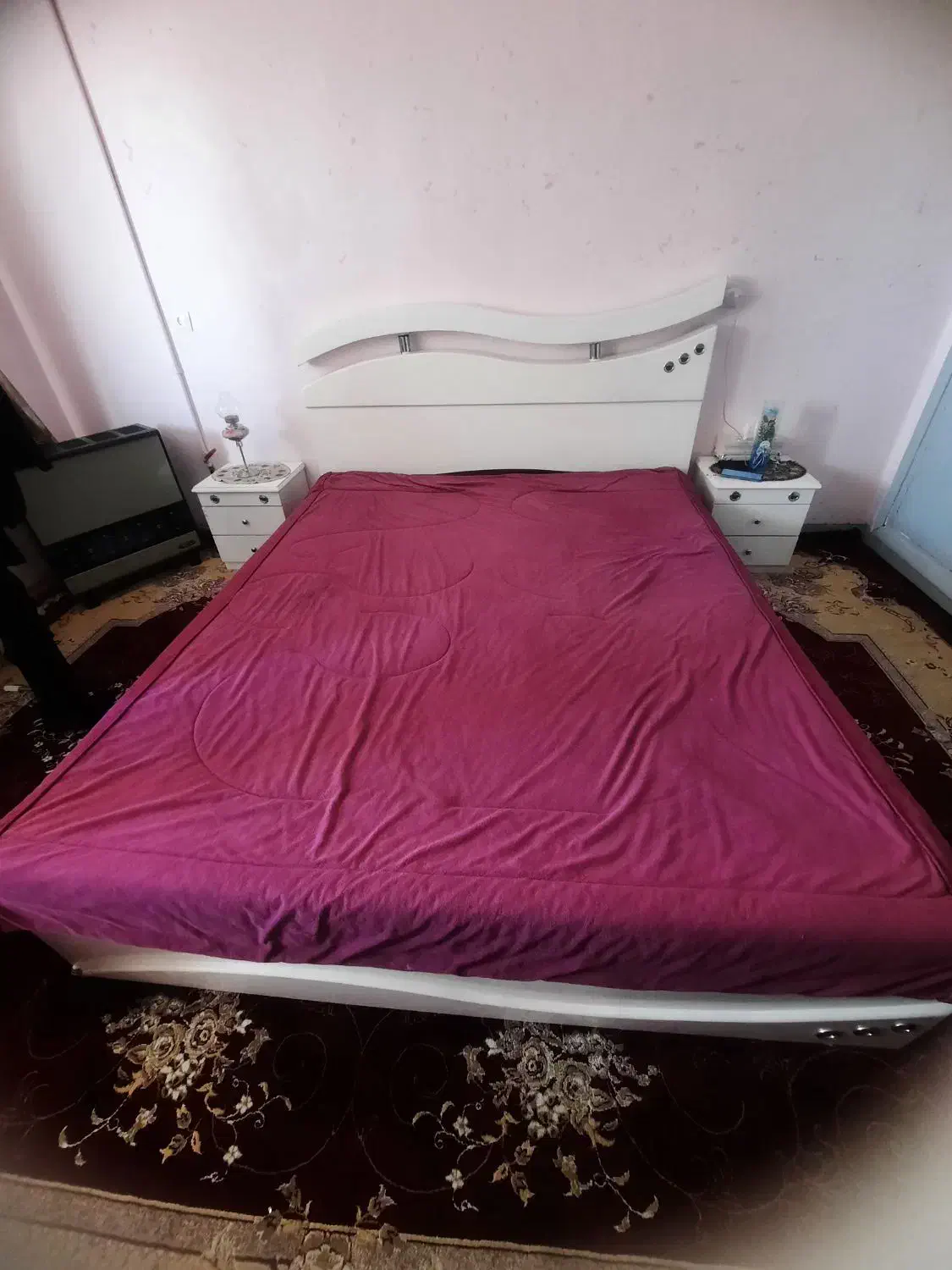 تخت خواب دونفره کار کرده|تخت و سرویس خواب|شهرضا, |دیوار