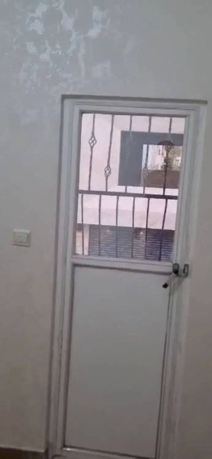 کاغذ سفید|فروش آپارتمان|کوچصفهان, |دیوار