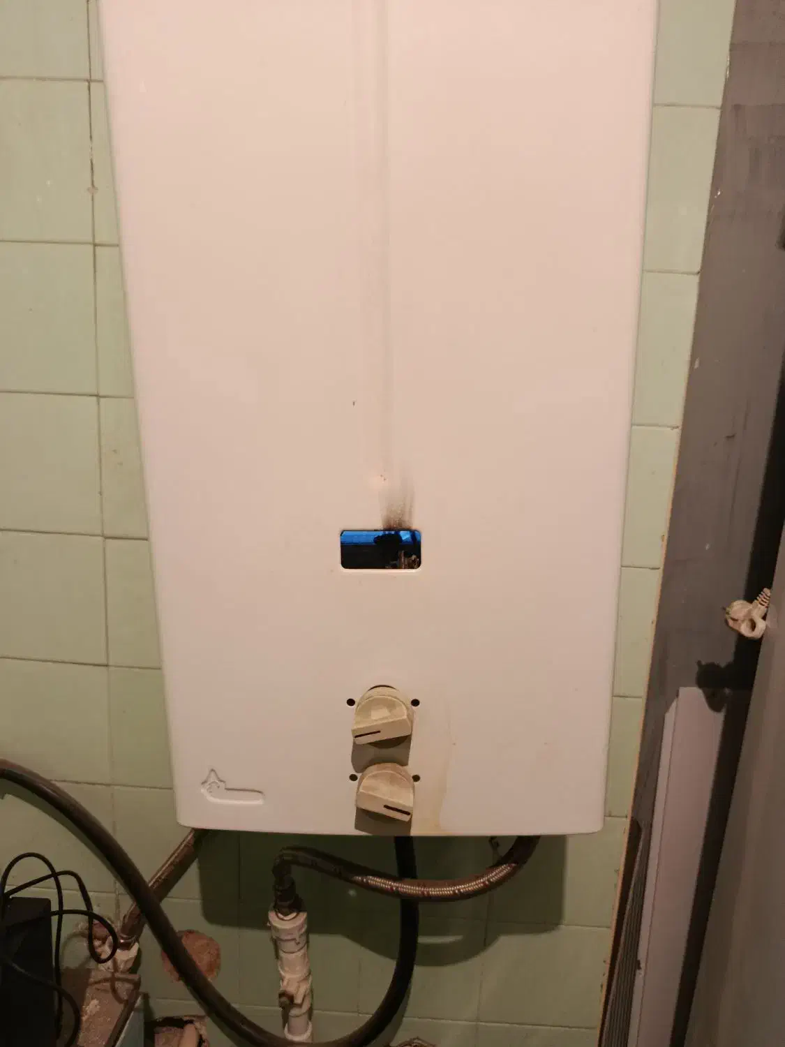 آبگرمکن دیواری بوتان|آبگرمکن، پکیج، شوفاژ|شاهین‌شهر, شهرک سایت|دیوار