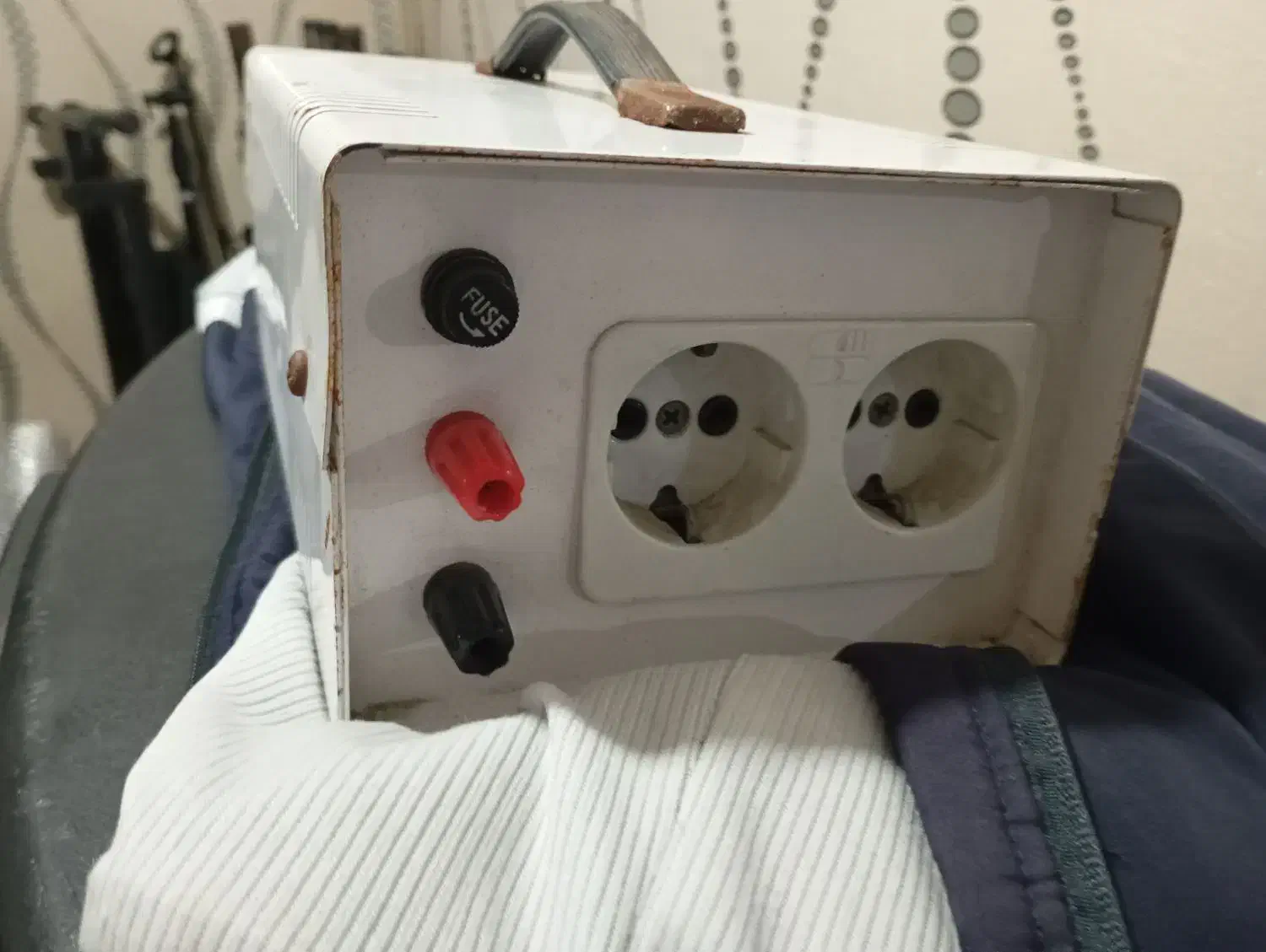 مبدل برق سارا 200وات|سیستم صوتی خانگی|شیراز, ریشمک|دیوار