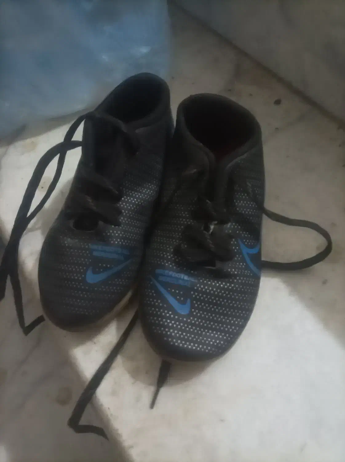 حراج تعدادی کفش در حد نو وسایل خانه حراج|حراج|اصفهان, جلالیه|دیوار