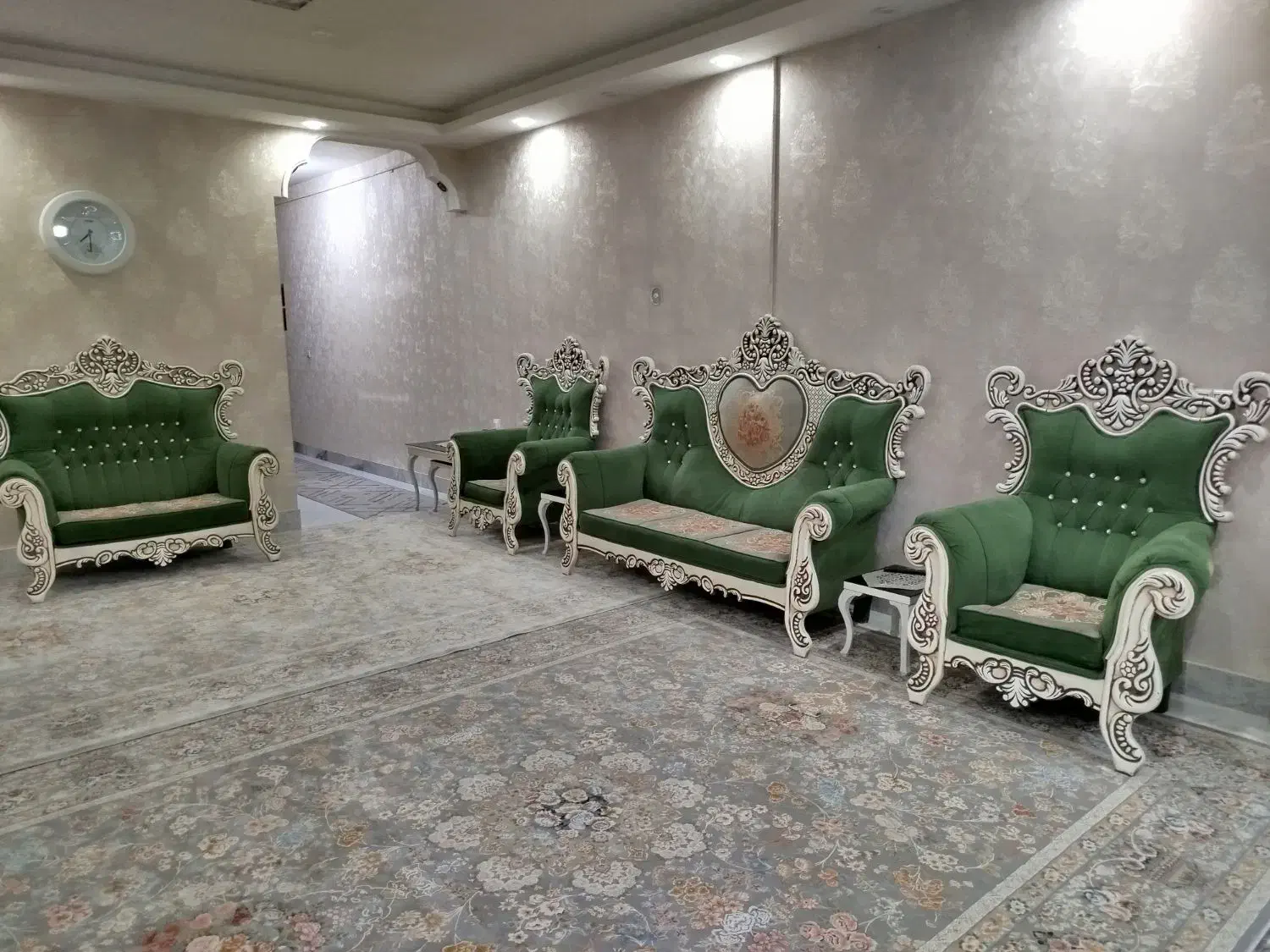 مبل و بوفه|مبلمان خانگی و میز عسلی|بردسکن, |دیوار