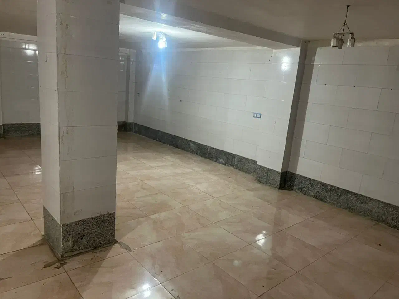 اجاره تجاری (زیرزمین)|اجارهٔ دفتر کار، اتاق اداری، مطب|خوی, |دیوار