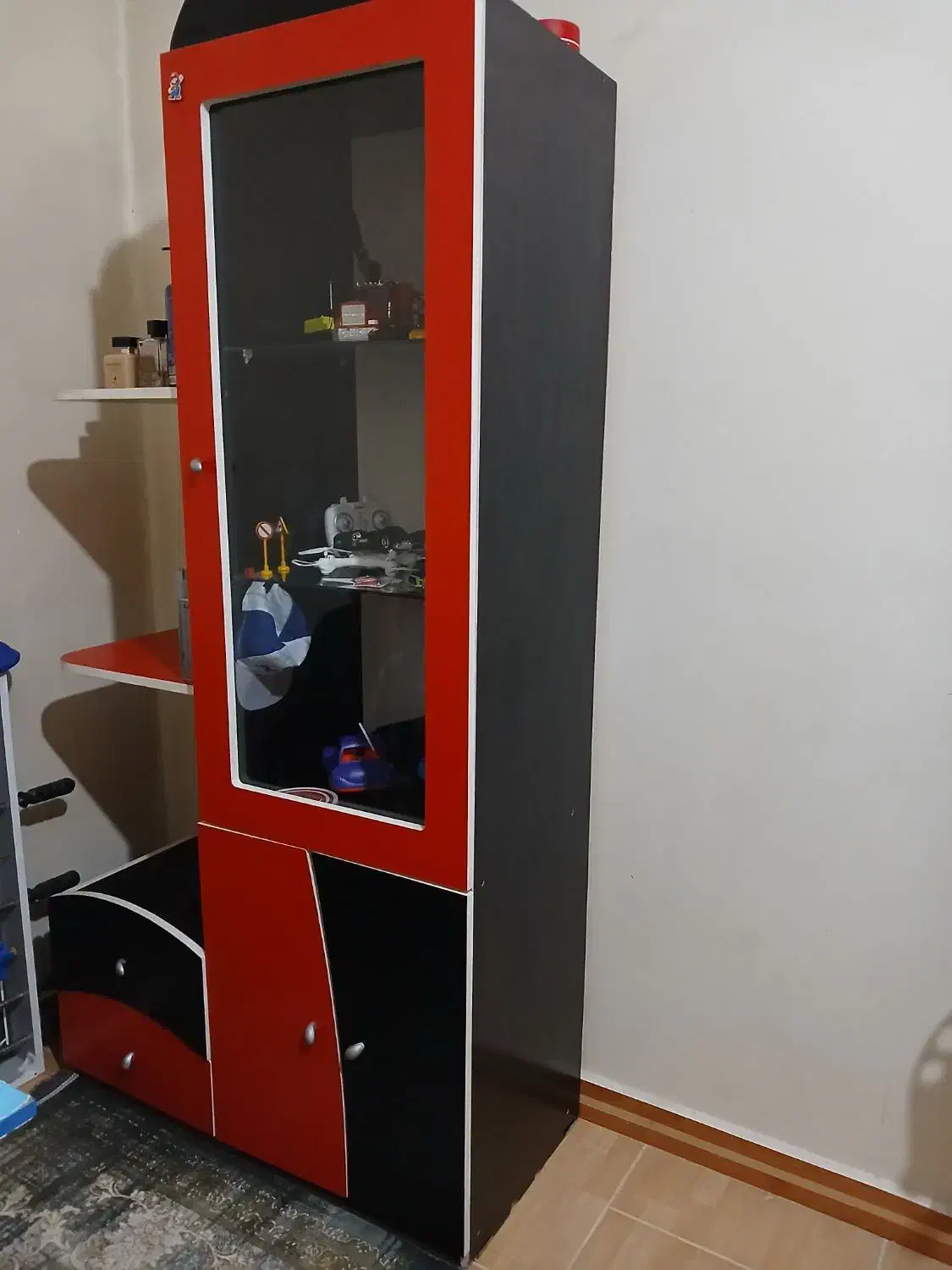 کمد بچه|اسباب و اثاث بچه|شاهینشهر, حافظ شمالی|دیوار