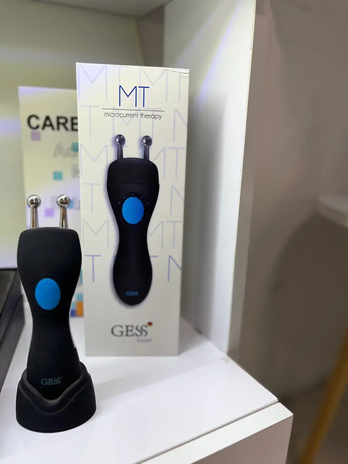دستگاه میکروکارنت Gess آلمان برای لیفت و جوانسازی|آرایشی، بهداشتی، درمانی|مشهد, وکیلآباد|دیوار