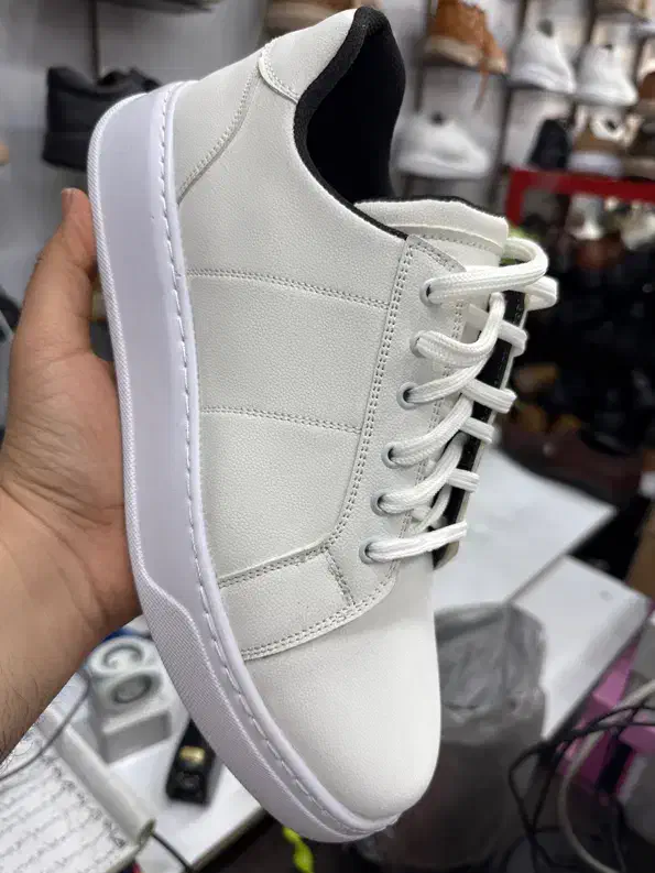 حراج کفش تا ۳۰ مهر تمدید شد قیمت ۴۵۰ تومان|کیف، کفش، کمربند|بهبهان, |دیوار