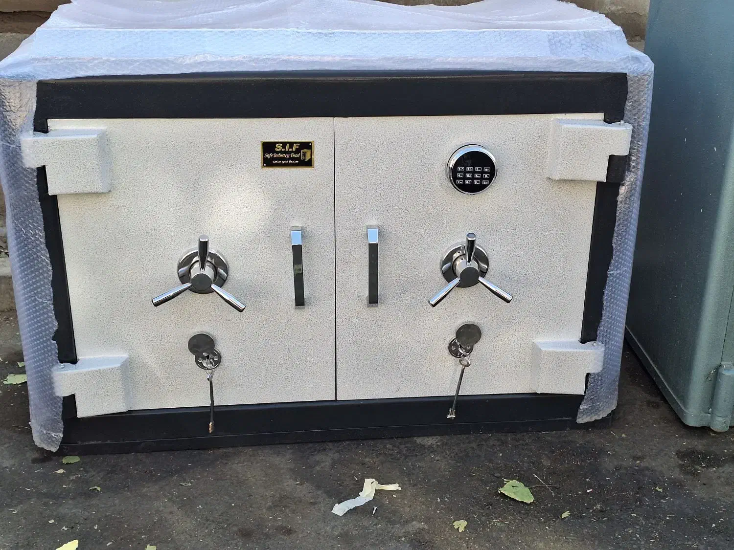 گاوصندوق Noavran|ابزارآلات|شهرکرد, |دیوار