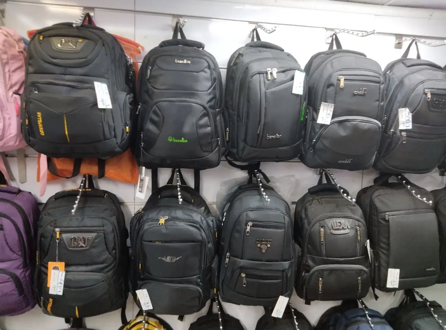 انواع کیف و کوله|کیف، کفش، کمربند|ساوه, |دیوار