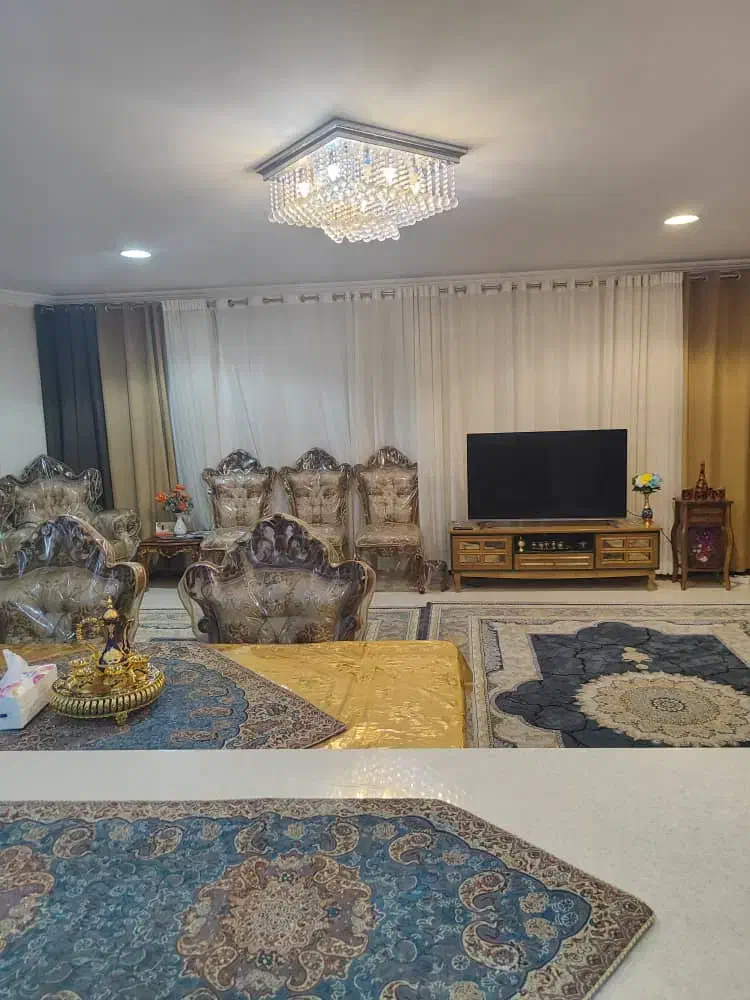 فروش خانه ویلایی ۱۹۰ متری ۲ خوابه در بلوار طلاییه|فروش خانه و ویلا|شیراز, شهرک فرزانگان|دیوار