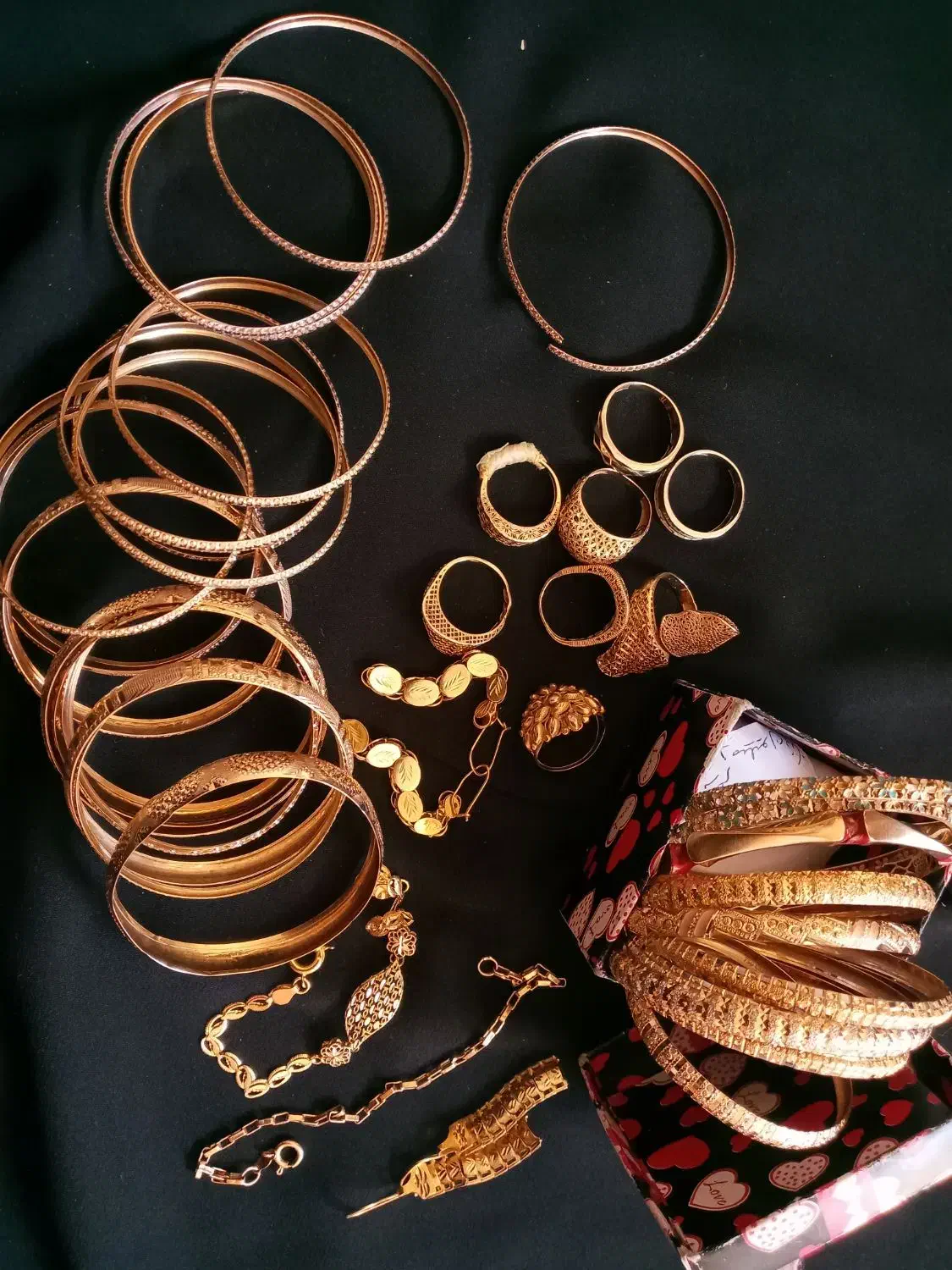 فروش ف و ر ی مقداری طلا|جواهرات|شاهین‌شهر, بنیاد ازدواج|دیوار