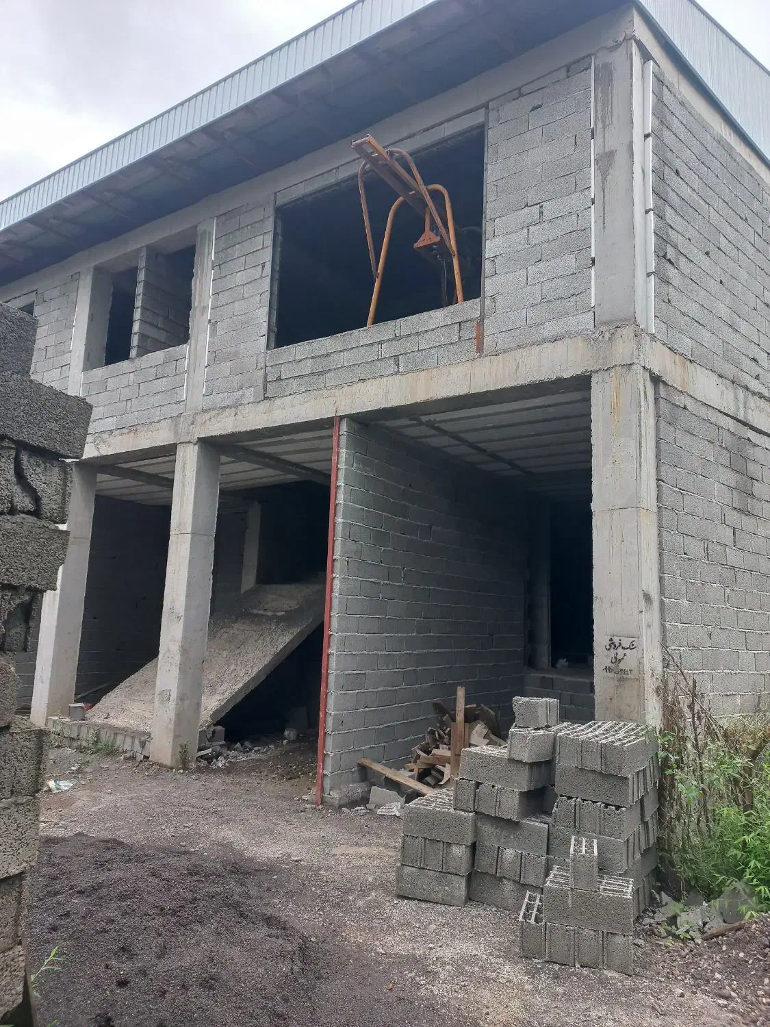 واحد نوسازسندار ۷۵ متری با وام ۴۰۰ میلیونی|فروش آپارتمان|املش, |دیوار