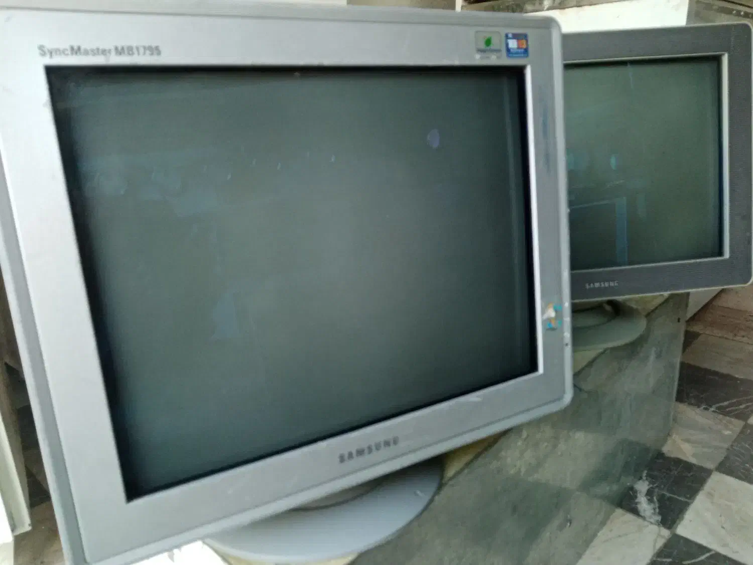 مانیتور کامپیوتر باضمانت|قطعات و لوازم جانبی رایانه|قم, امامزاده ابراهیم|دیوار