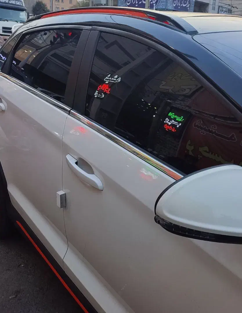 نصب برچسب شیشه دودی|خدمات موتور و ماشین|کرج, باغستان|دیوار