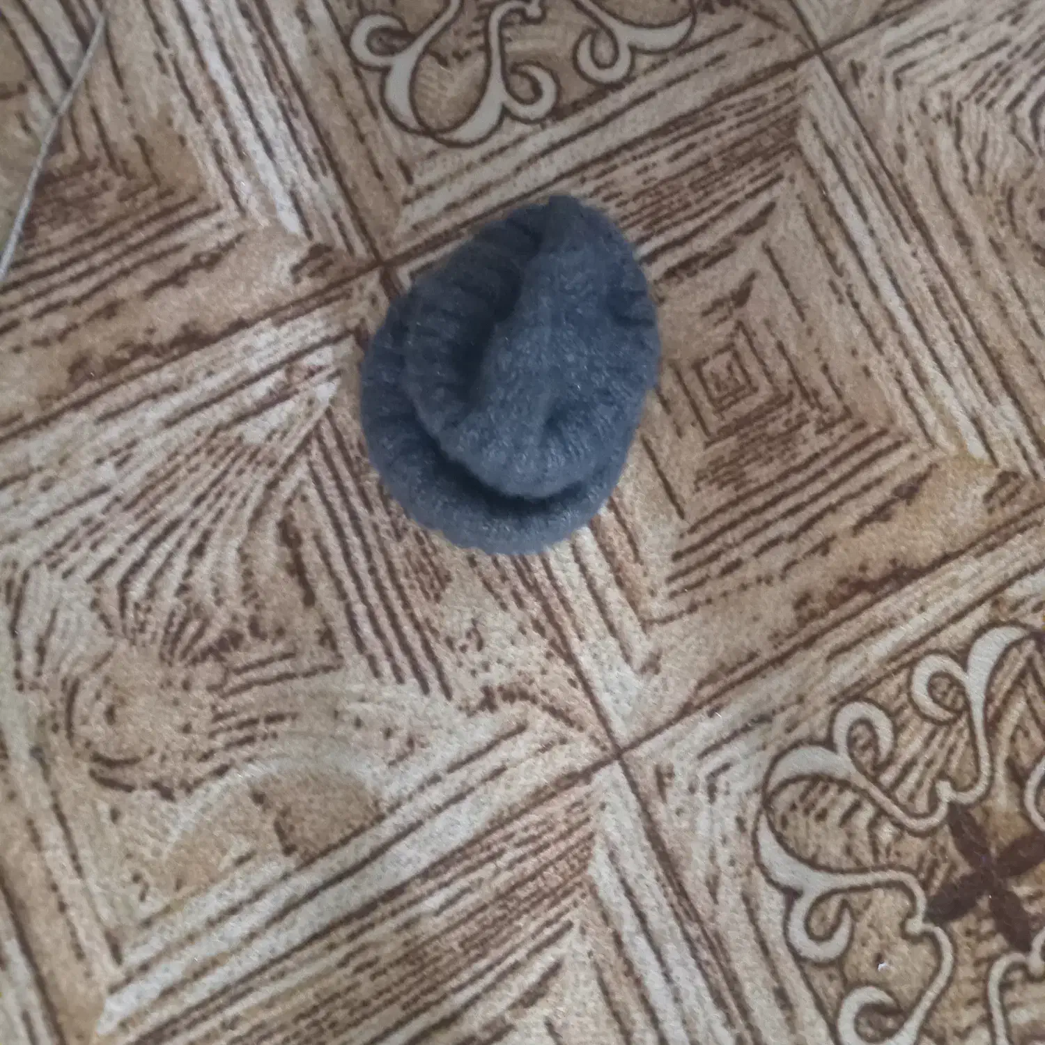 کلاه سیاه|لباس|شیروان (خراسان), |دیوار