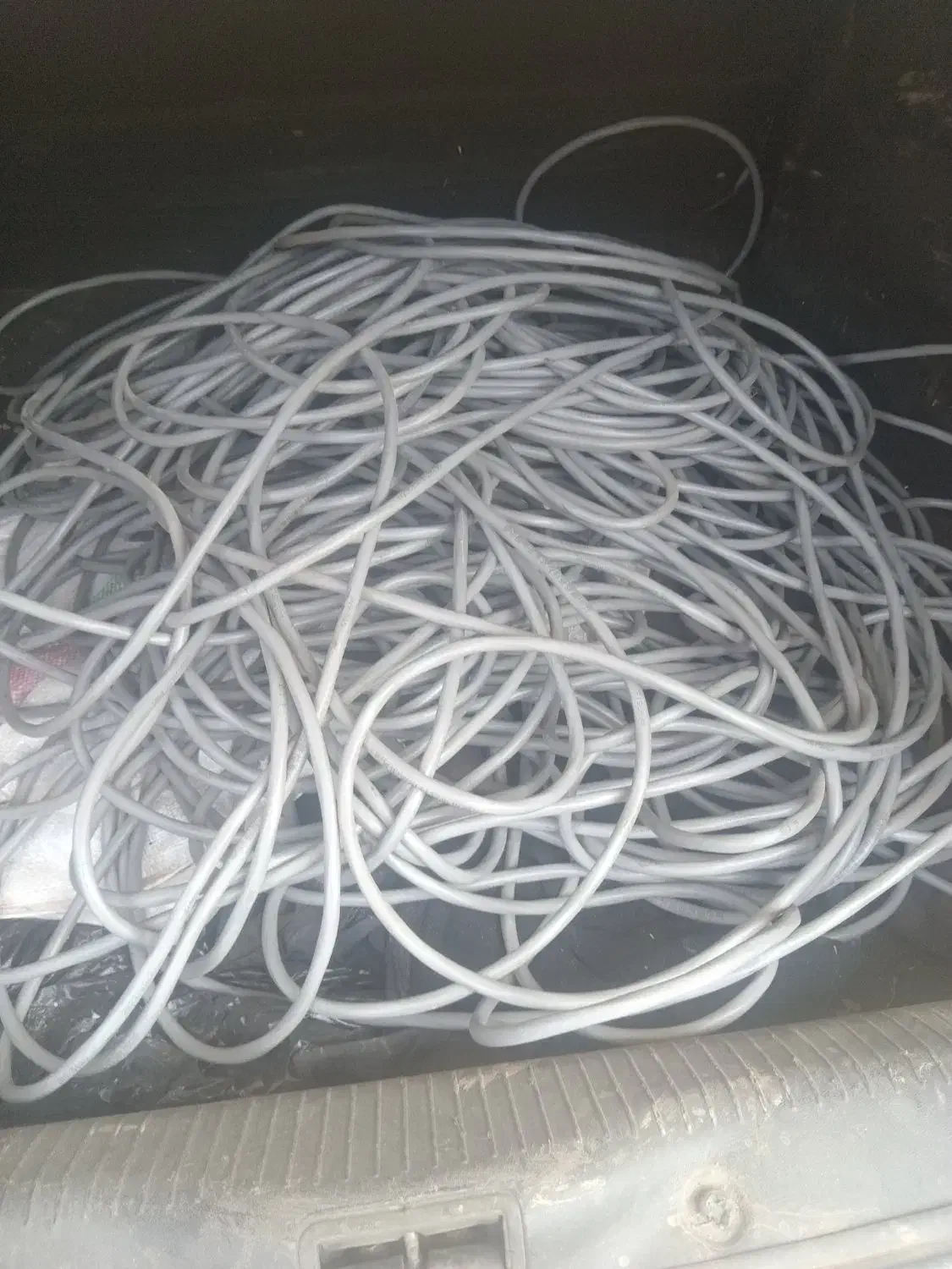 سیم برق ۴در ۱ونیم|مصالح و تجهیزات ساختمان|رشت, آب و برق|دیوار