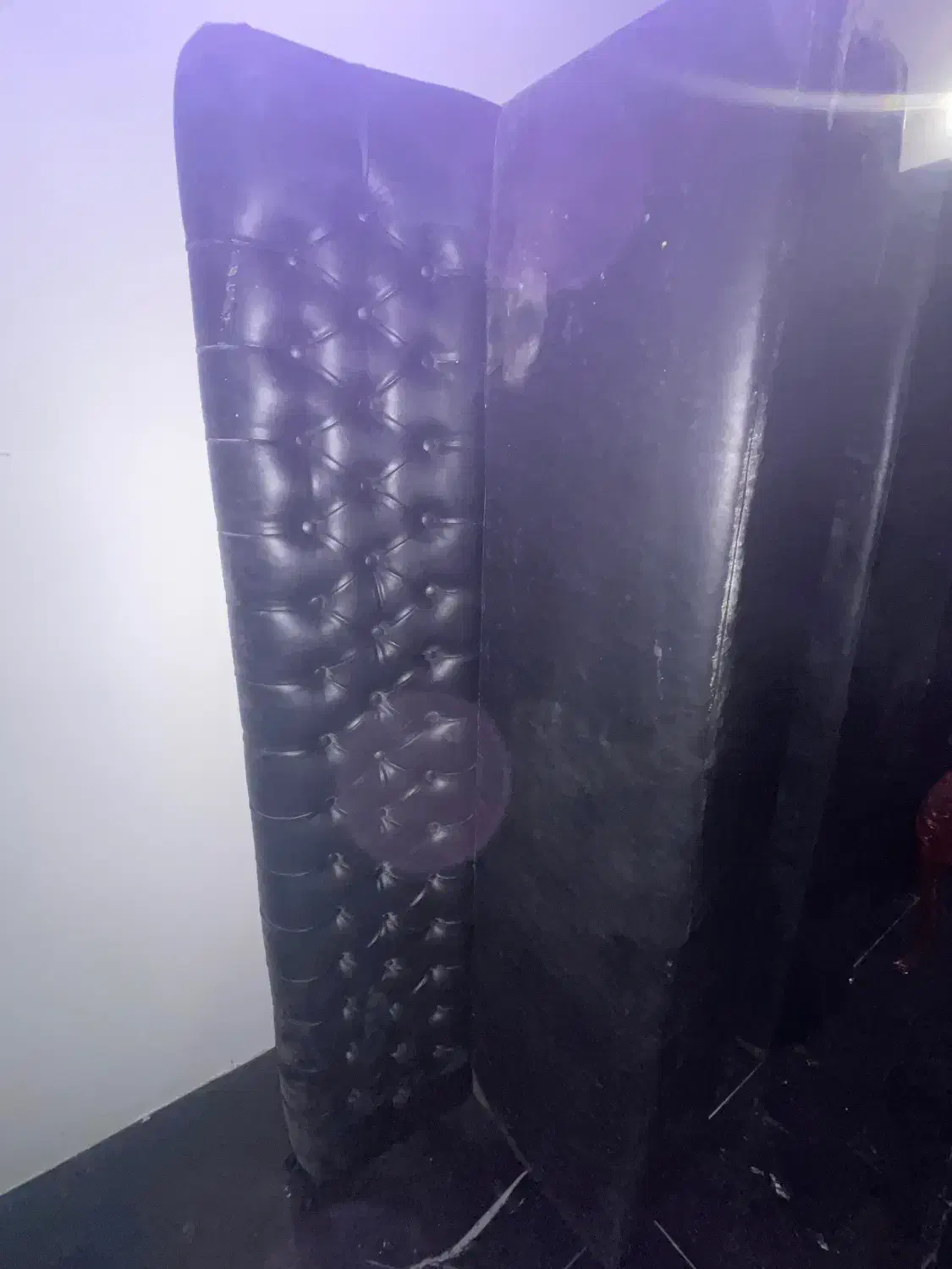 تعدادی مبل و میز کافه رستوران|کافی‌شاپ و رستوران|کرج, عظیمیه|دیوار