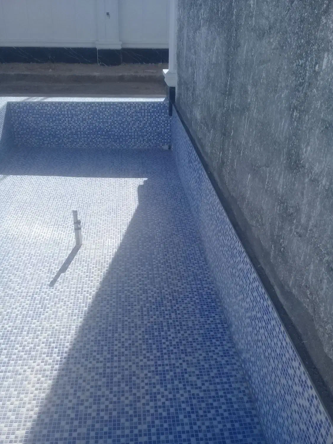 استاد کار کاشی وسرامیک ومزایک سنگ نماوپله هستم|خدمات پیشه و مهارت|بروجن, |دیوار