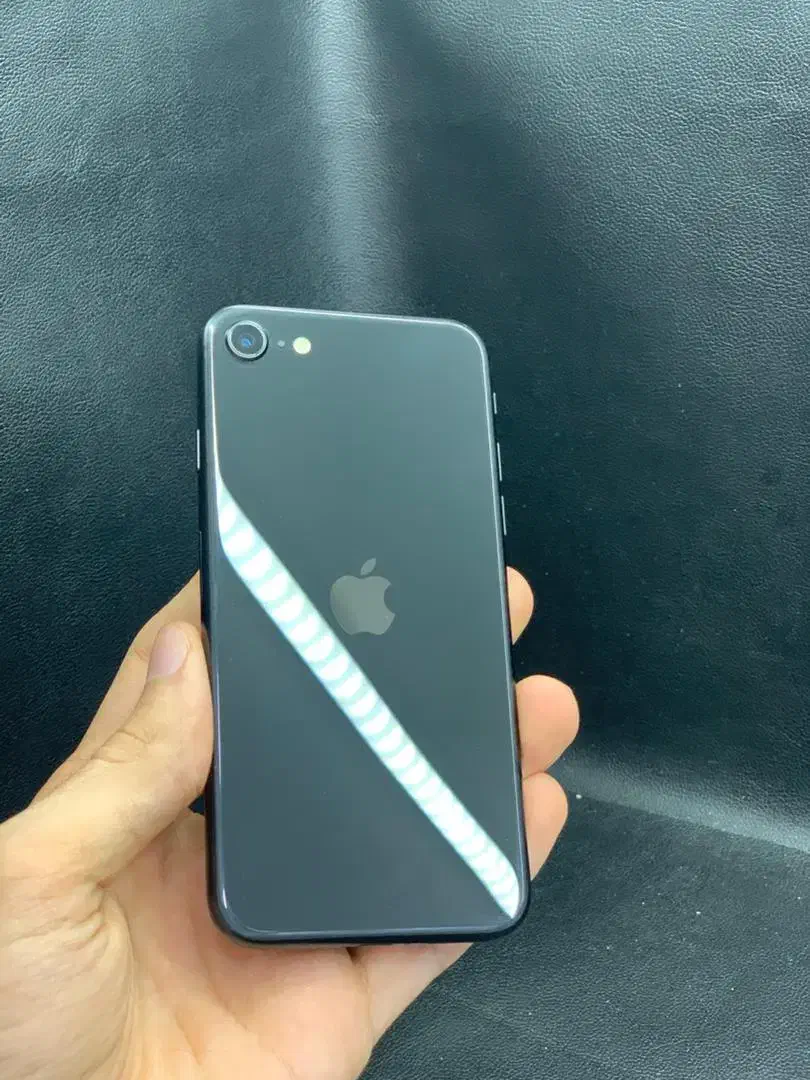 آیفون SE 2020|موبایل|تهران, میدان ولیعصر|دیوار