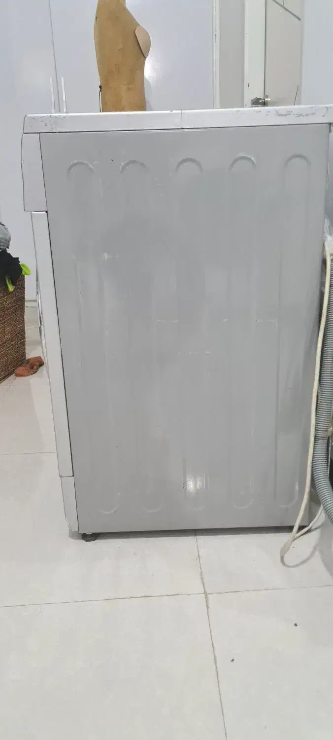 ماشین لباسشویی LG اصل|ماشین لباسشویی و خشک‌کن لباس|داراب, |دیوار