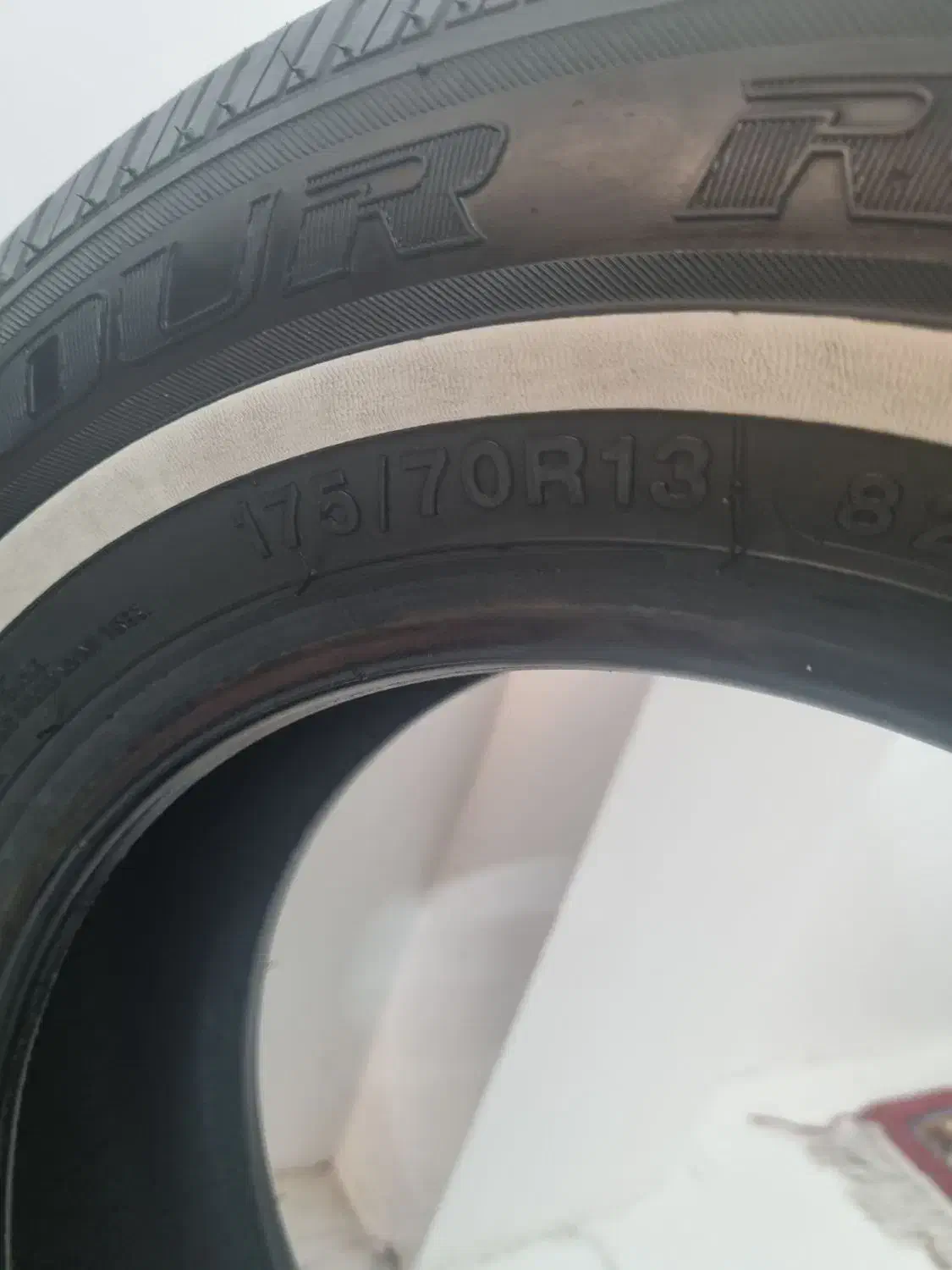 لاستیک نو دور سفید مشکی.|قطعات یدکی و لوازم جانبی|مشهد, بهمن|دیوار