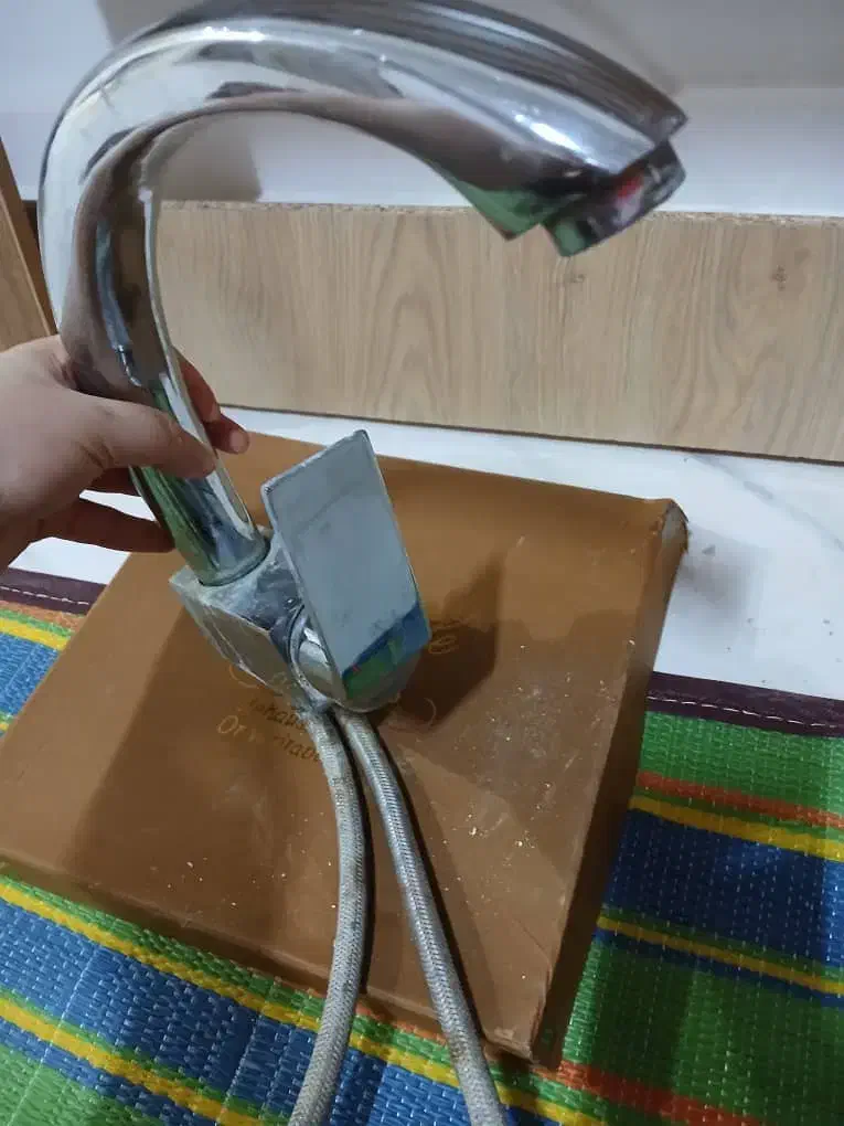 شیرظرفشویی|لوازم سرویس بهداشتی|رشت, ساغری سازان|دیوار