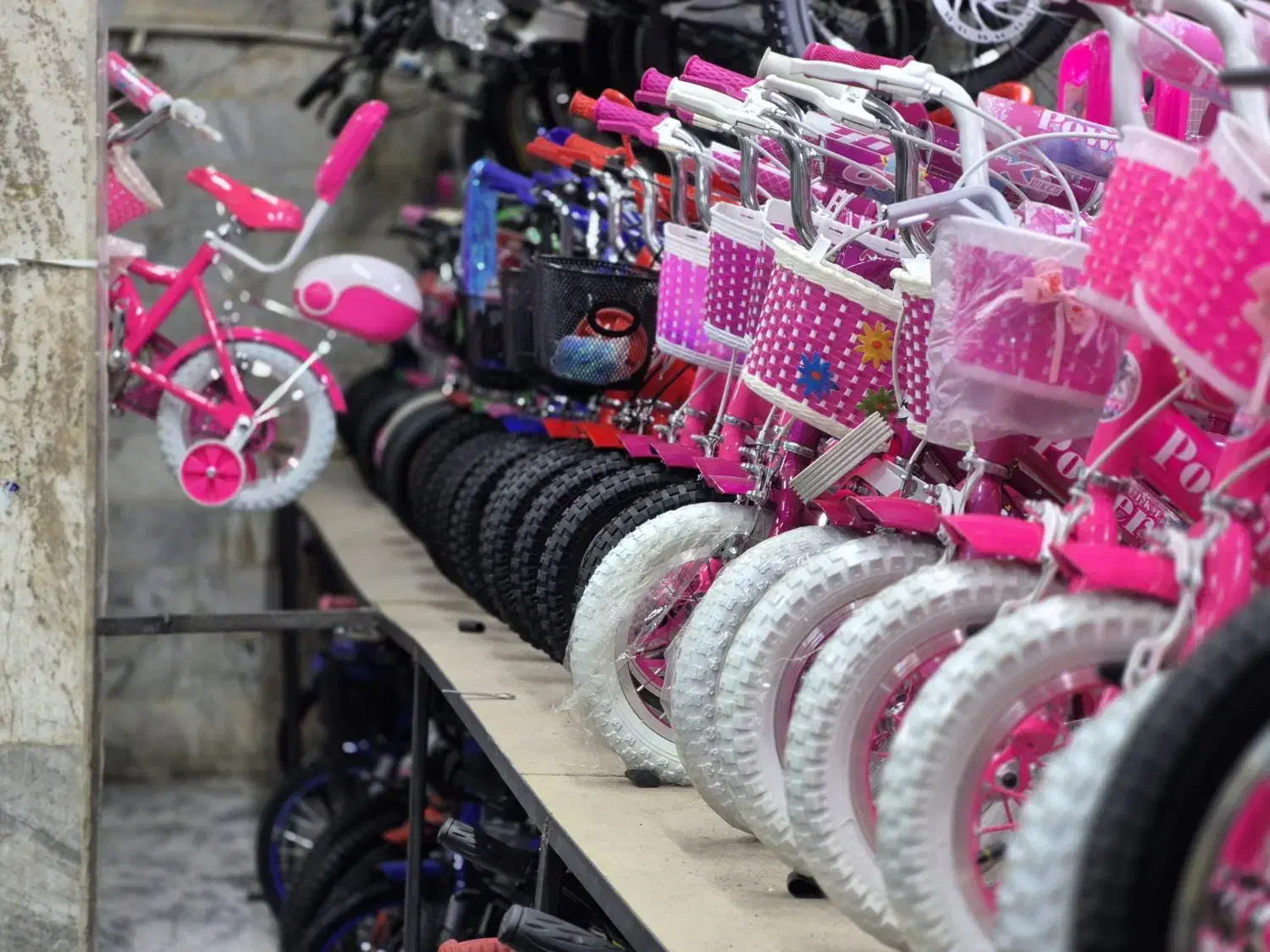 تنوع بچگانه مون دیونت میکنه سایز 12.16وارداتی|دوچرخه، اسکیت، اسکوتر|مشهد, هنرور|دیوار