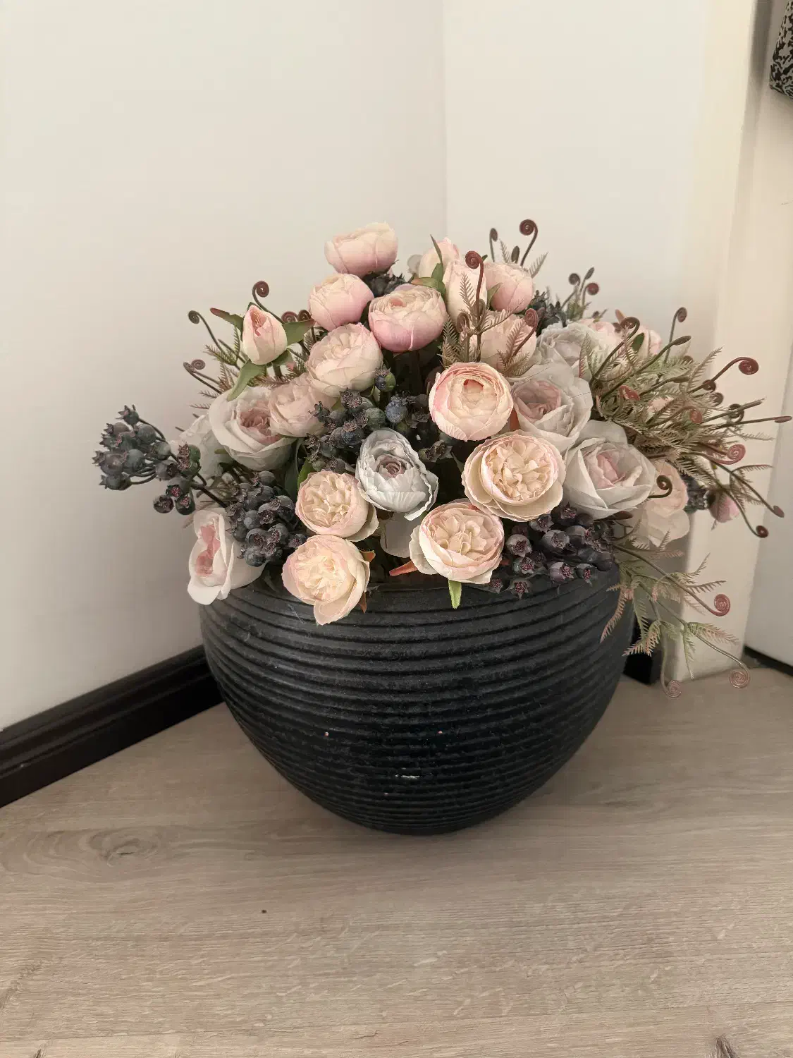 گل و گلدان|گل مصنوعی|مشهد, فلسطین|دیوار